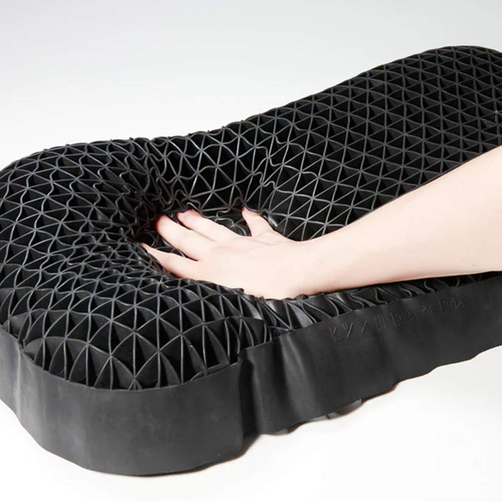 驚くほど柔らかい新素材「TPE」