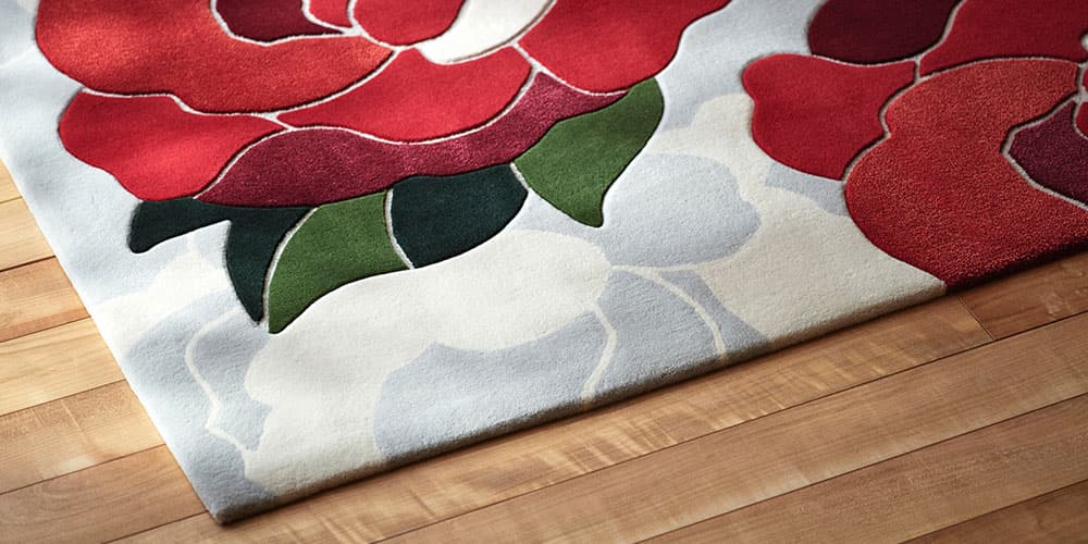 山形緞通 新古典ライン「牡丹」のアップ