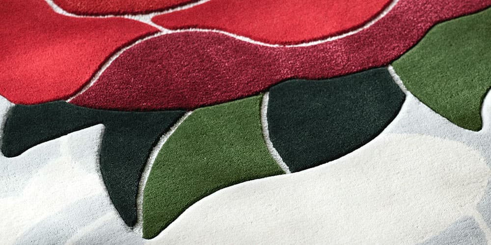 山形緞通 新古典ライン「牡丹」織りのアップ