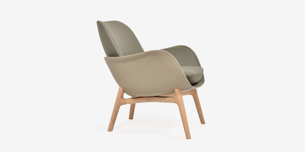 【横から見た画像】背面】アームチェア「Martha」