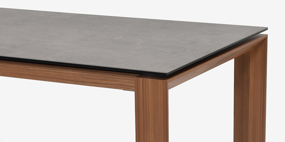 カリガリス「Omnia CS4058-R」の木部フレーム