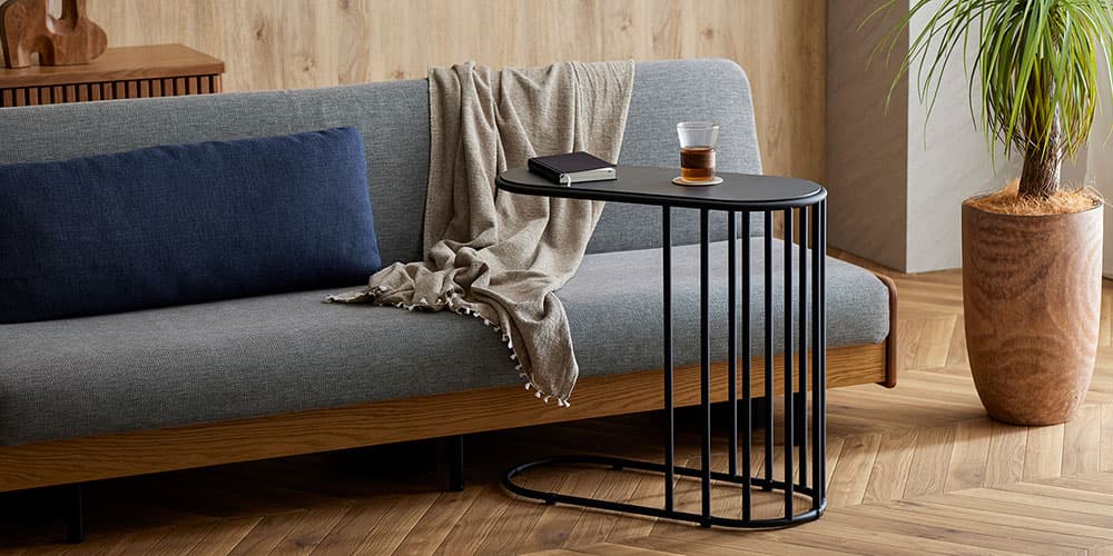 サイドテーブル「MST-252」のソファ差込みイメージ