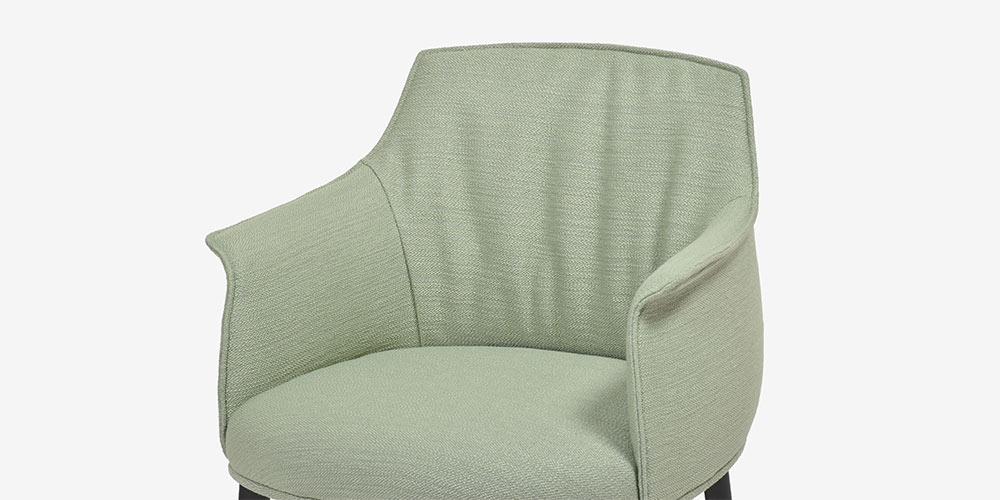 【アップ画像】ダイニングチェア（アーム付き）「アーチボルドラージ」布ピスタチオ色