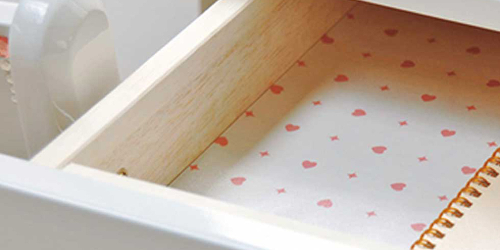 ピンクのハート柄シート