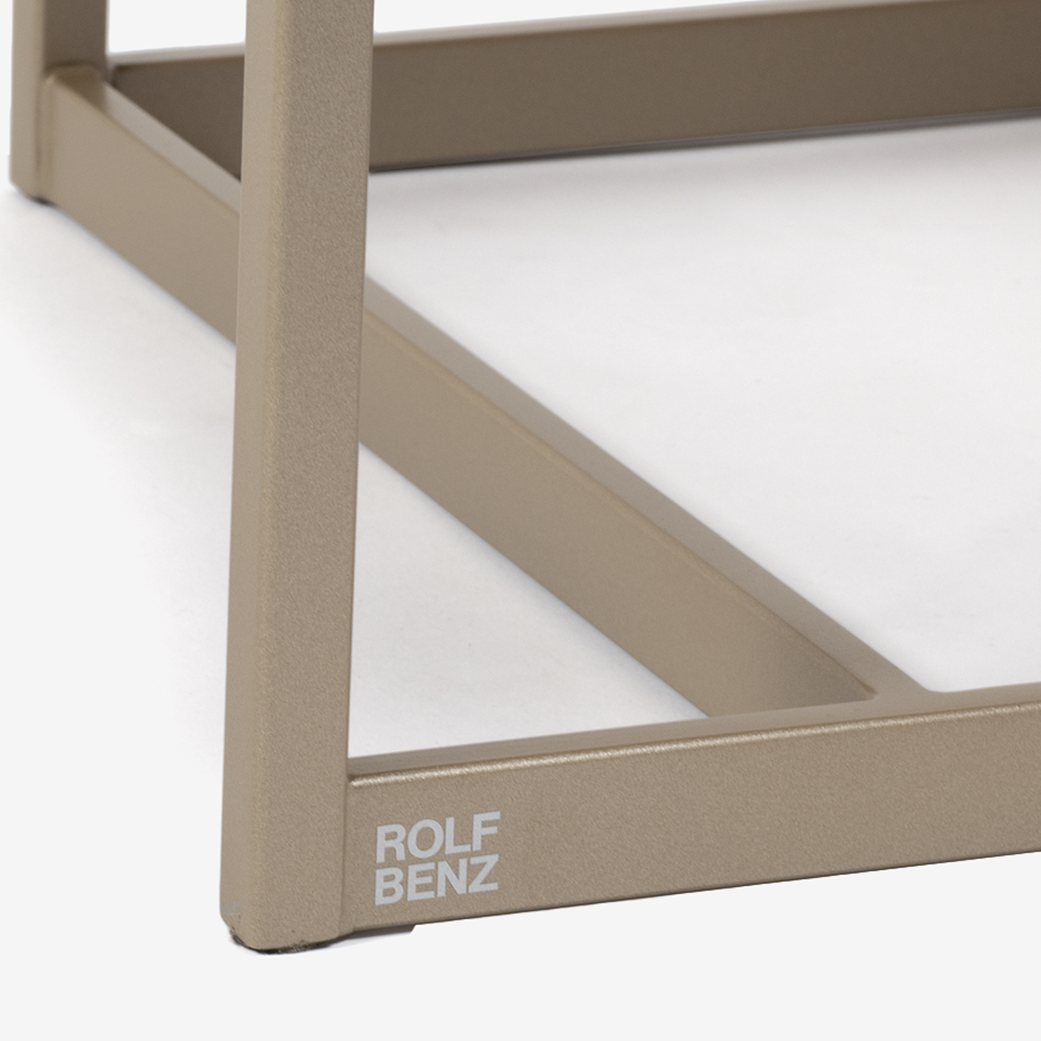 ROLF BENZ（ロルフベンツ）センターテーブル「932-243」幅80cm アメリカンウォールナット材