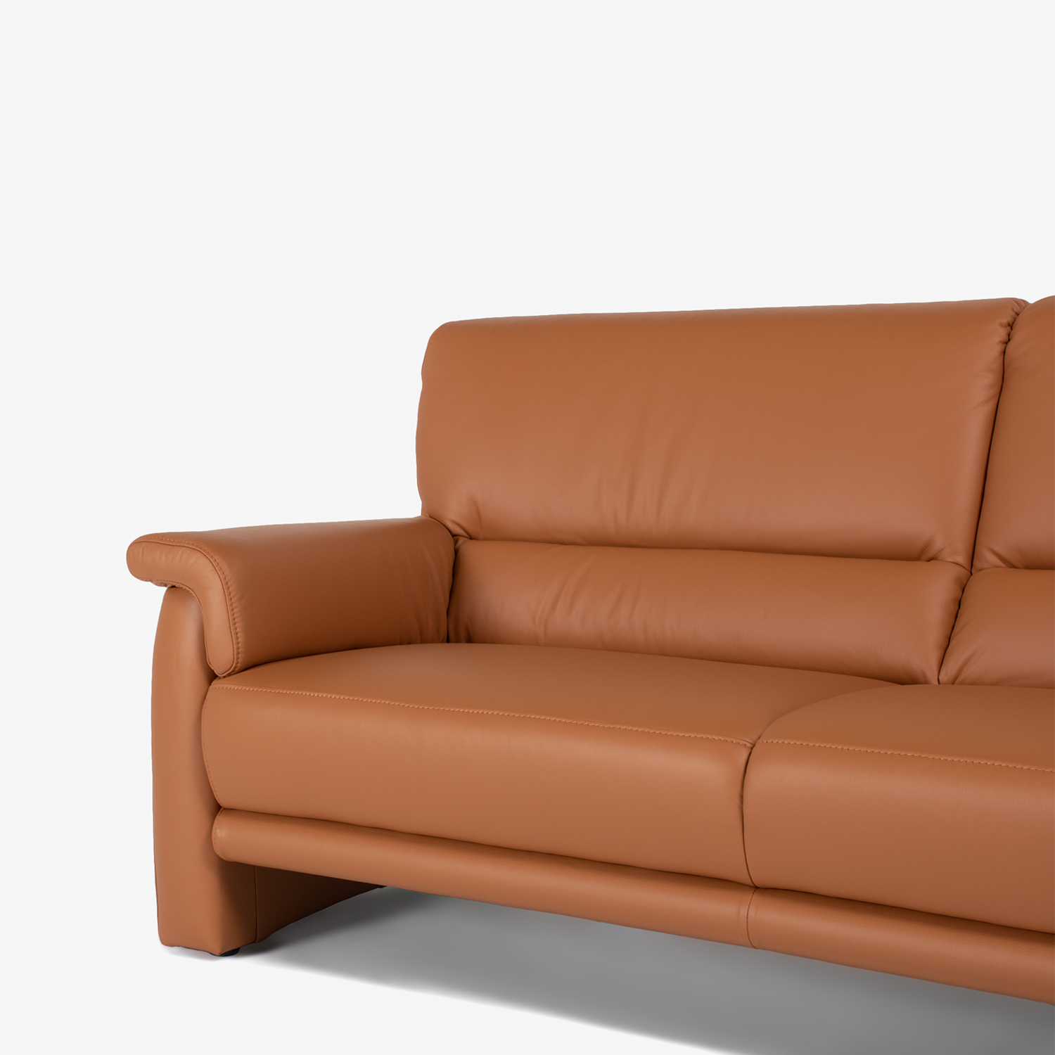 himolla（ヒモラ）ソファ 3人掛け「ベルク model.9002」幅188cm 革#24 Nライトブラウン色