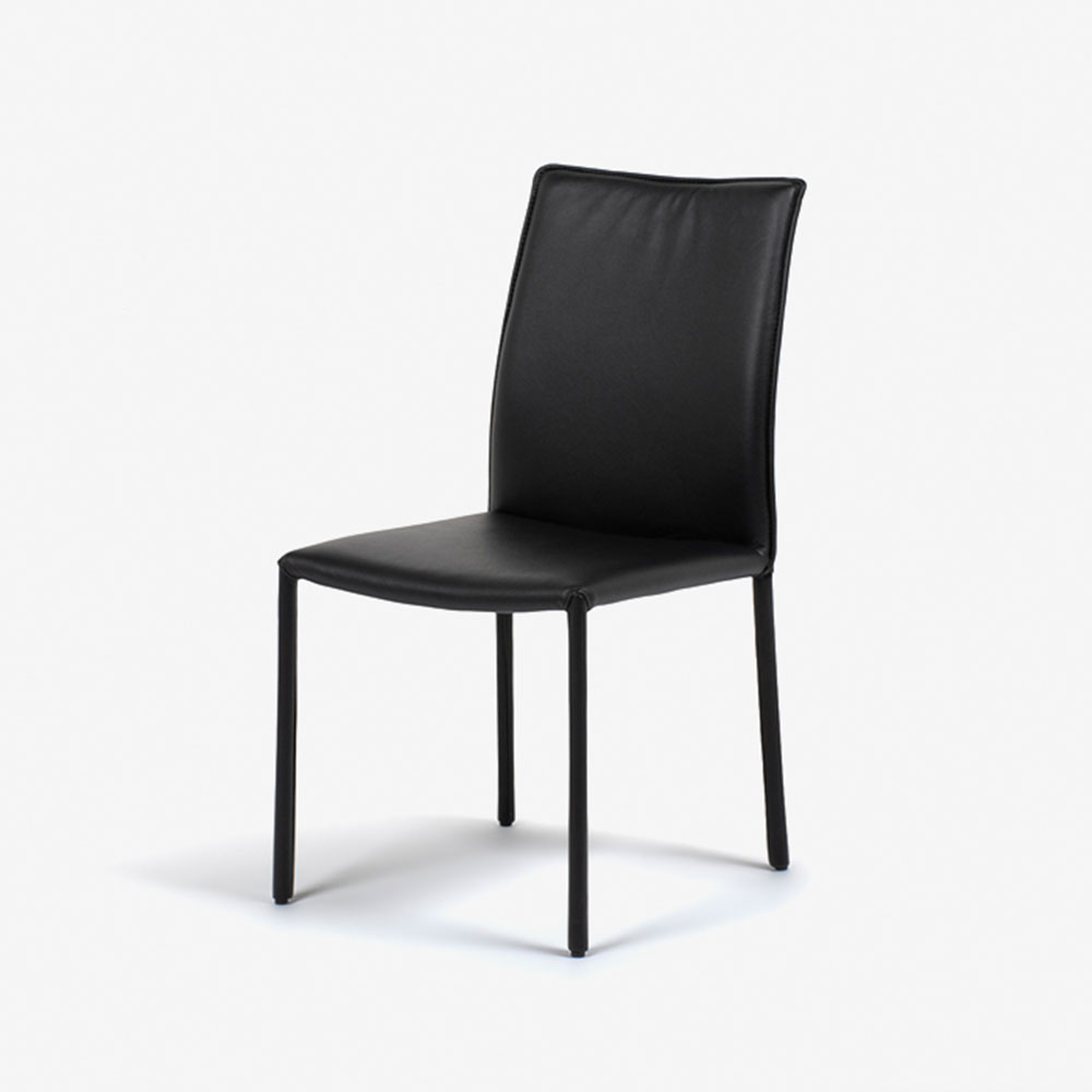 ダイニングチェア「ルッソ」革ブラック色